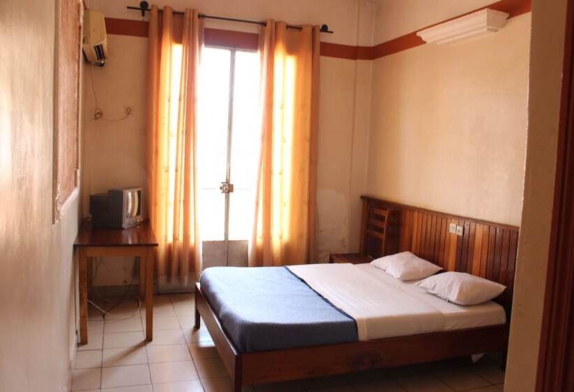 فندق Le Relais Saint Jacques