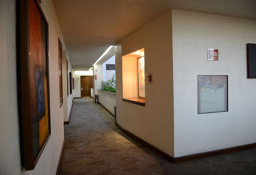 Отель Ramada Via Veneto Mexico City South