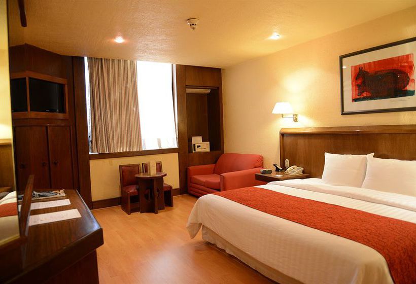 Отель Ramada Via Veneto Mexico City South