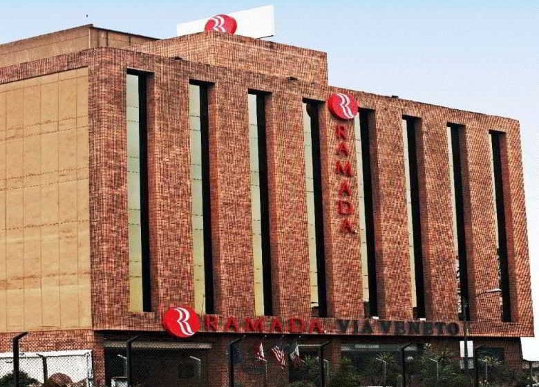 Отель Ramada Via Veneto Mexico City South