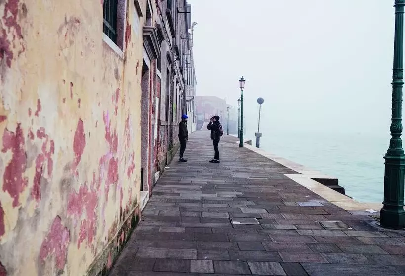 هاستل Generator Venice