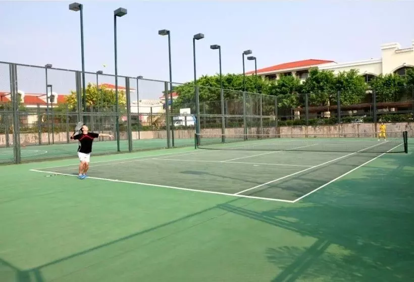 Отель Heshan Country Garden Phoenix