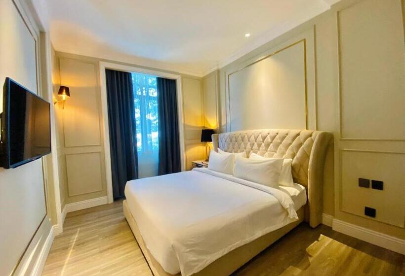 Grand Eska Hotel & Suites Batam