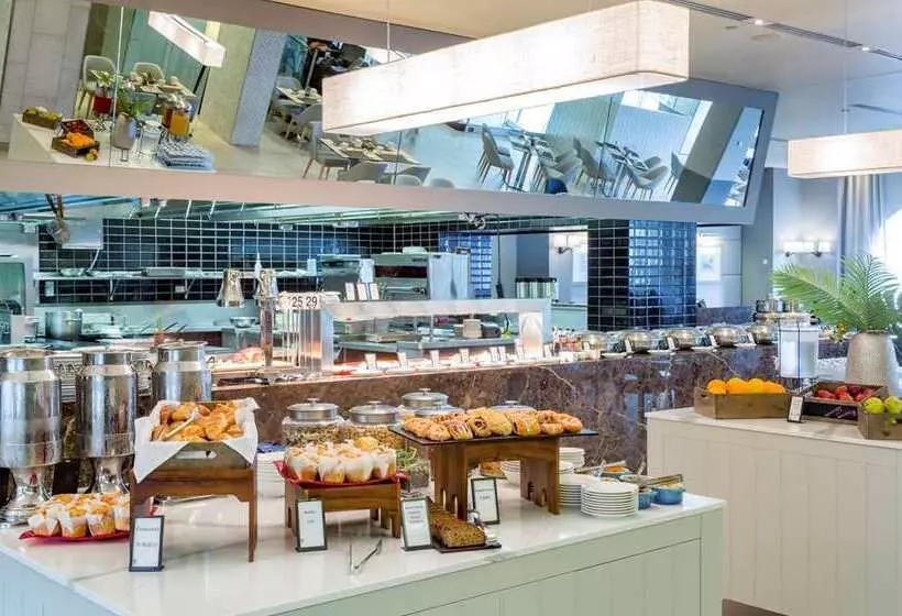 Hilton Surfers Paradise Residences