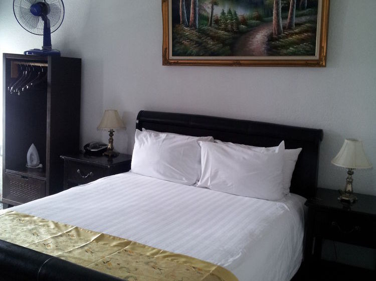 Hotel Black Pearl Suites