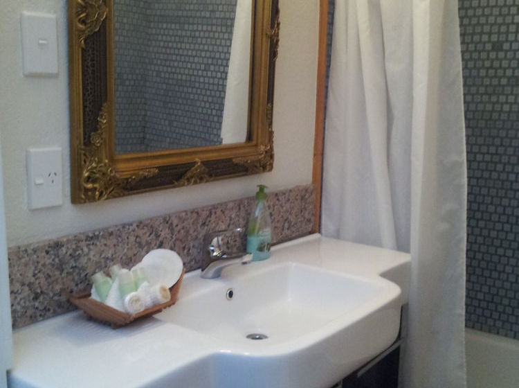 Hotel Black Pearl Suites