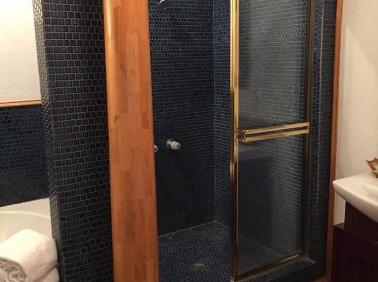 Hotel Black Pearl Suites