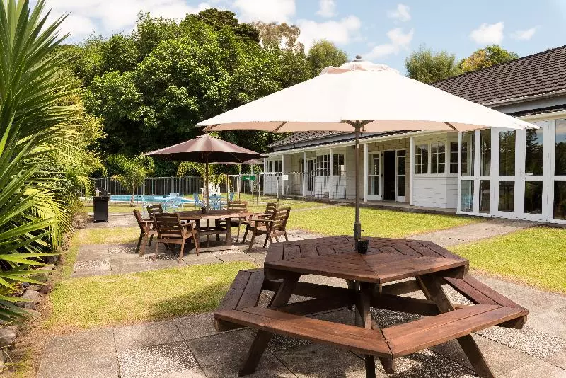 Отель Discovery Settlers