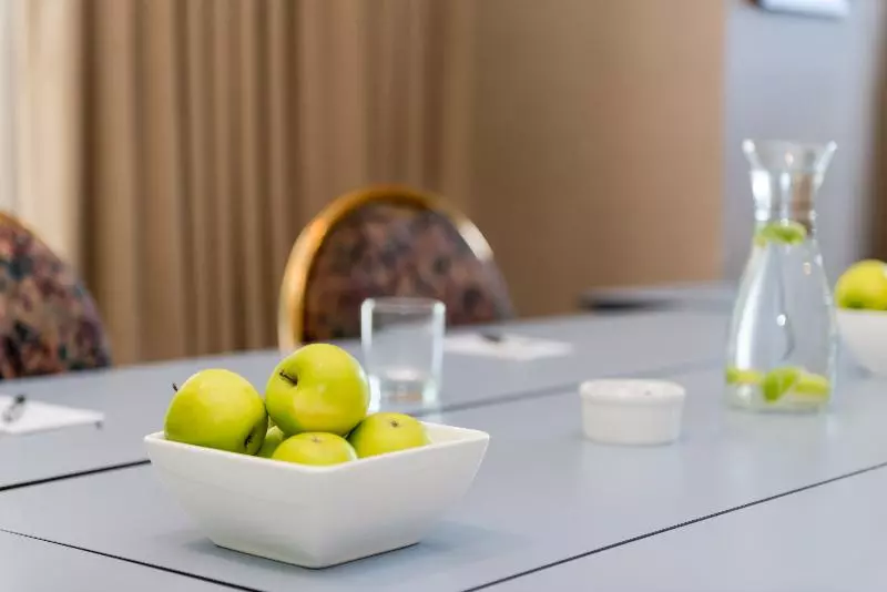 Отель Discovery Settlers