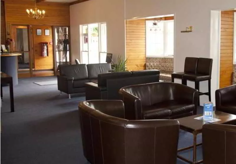 Отель Discovery Settlers