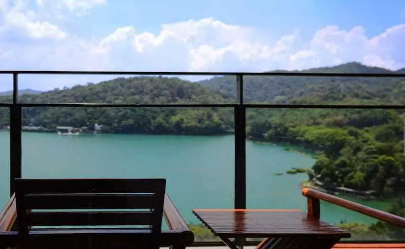 هتل Fleur De Chine