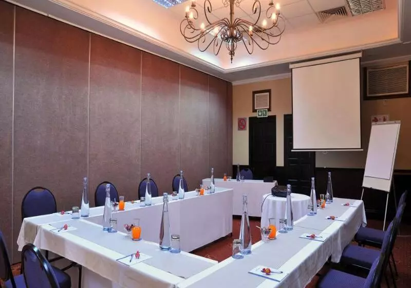 Premier Hotel The Richards