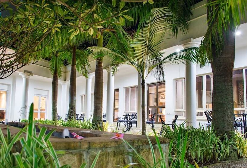 Premier Hotel The Richards