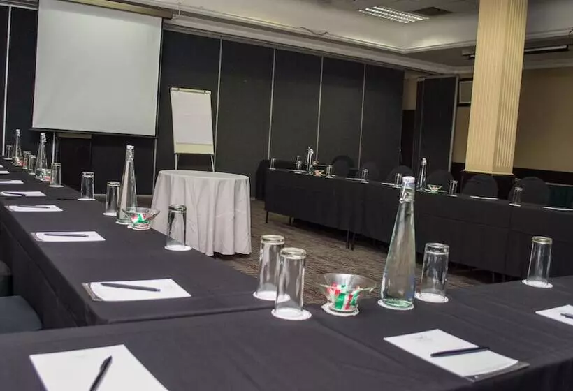 Premier Hotel The Richards