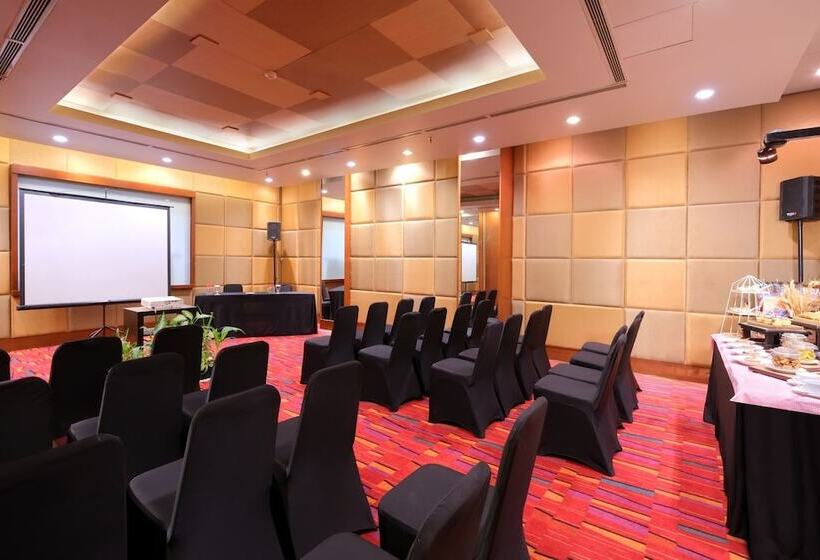 Quest Hotel Simpang Lima   Semarang By Aston