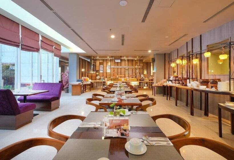 Quest Hotel Simpang Lima   Semarang By Aston