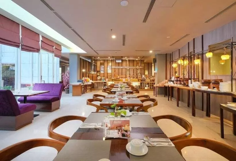 Quest Hotel Simpang Lima   Semarang By Aston