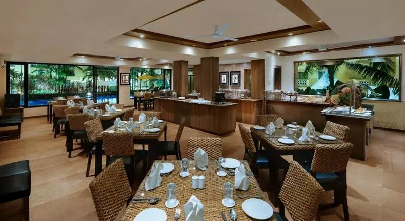 Sandalwood Hotel & Suites