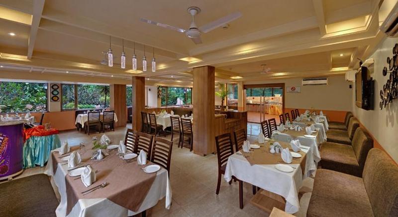 Sandalwood Hotel & Suites