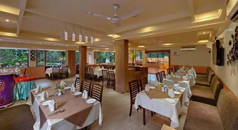 Sandalwood Hotel & Suites