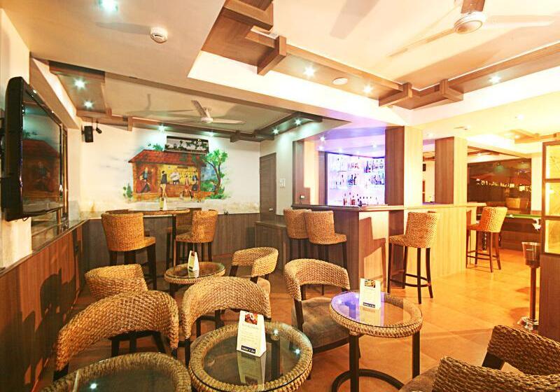 Sandalwood Hotel & Suites