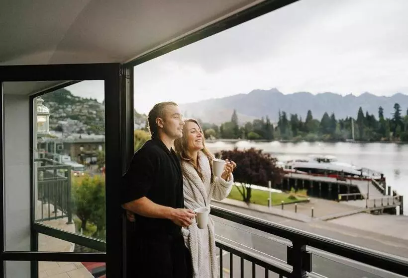 Hotelli The Waterfront