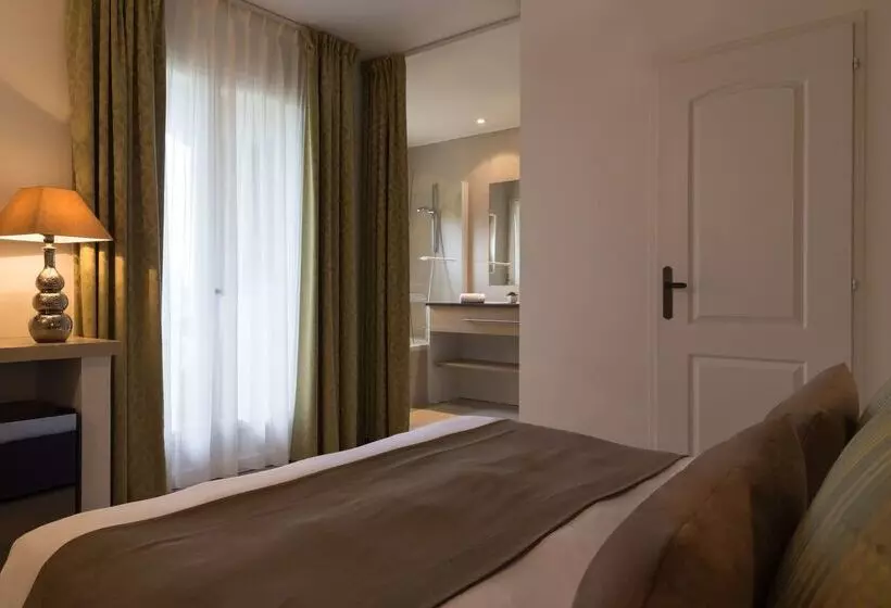 בית מלון כפרי Val Baussenc, The Originals Relais