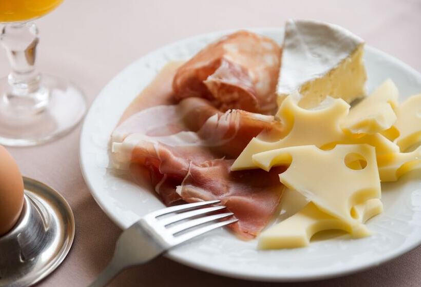 酒店 Val Baussenc, The Originals Relais