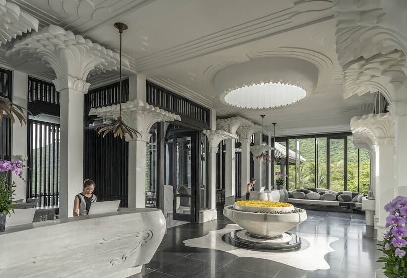 Intercontinental Danang Sun Peninsula Resort, An Ihg