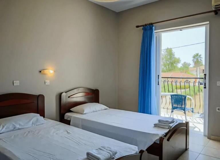 Perkes Hotel Complex