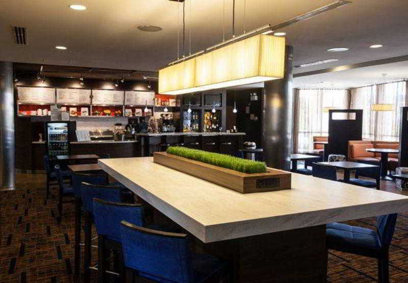 Courtyard By Marriott York