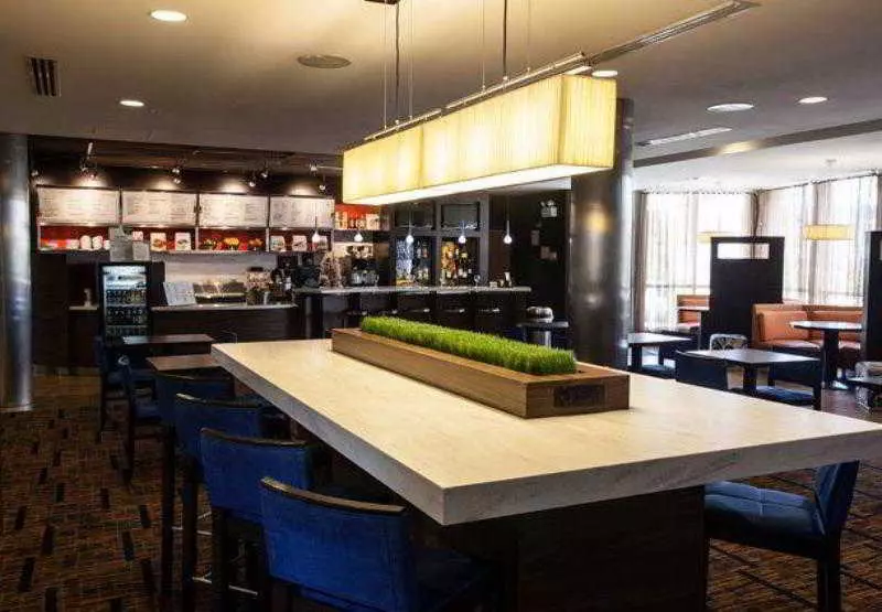 Courtyard By Marriott York