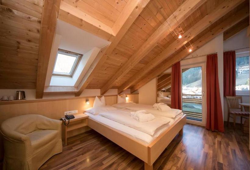 فندق Garni Passeier