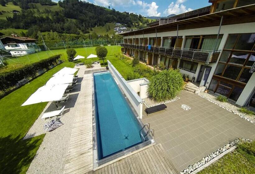 هتل Active By Leitner S