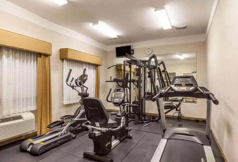 فندق Baymont By Wyndham Galveston