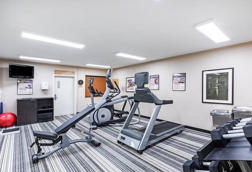 בית מלון כפרי Candlewood Suites Hattiesburg, An Ihg