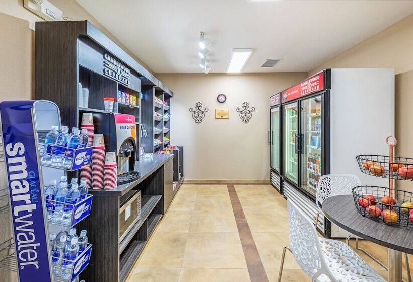 בית מלון כפרי Candlewood Suites Hattiesburg, An Ihg