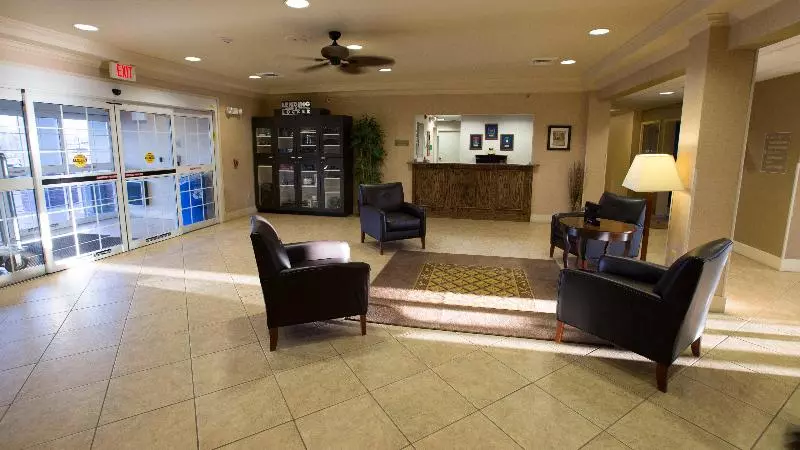 בית מלון כפרי Candlewood Suites Springfield South, An Ihg