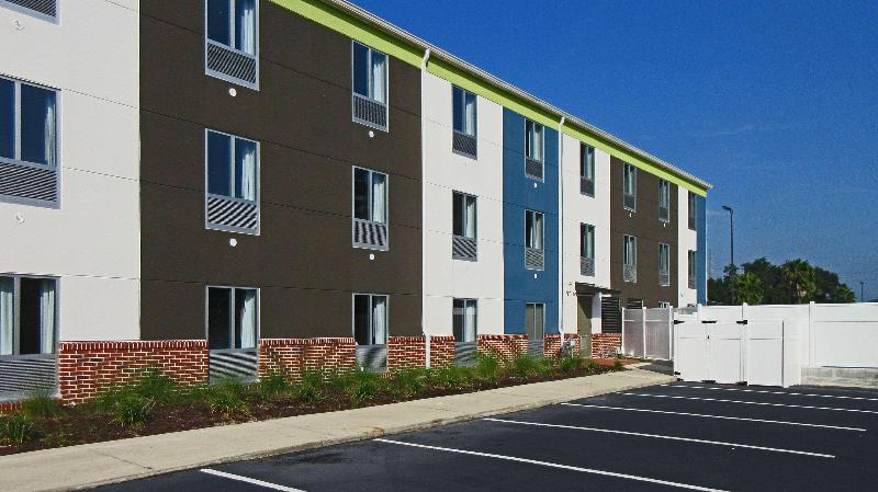 Hotel Comfort Inn & Suites