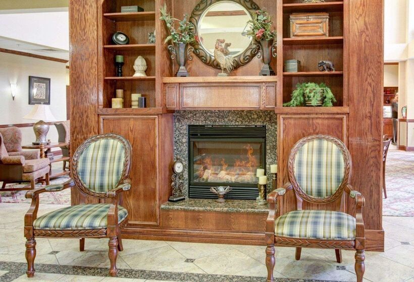 ホテル Comfort Suites University Drive