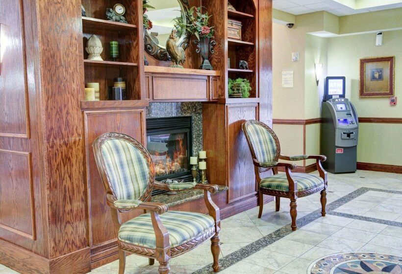 ホテル Comfort Suites University Drive