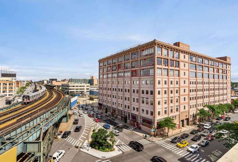 호텔 Days Inn By Wyndham Long Island City