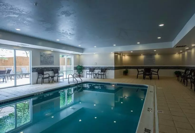 ホテル Fairfield Inn & Suites Indianapolis Northwest
