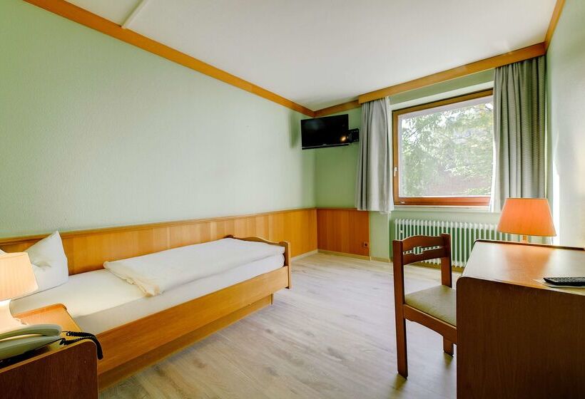 هتل Hannover Airport By Premiere Classe