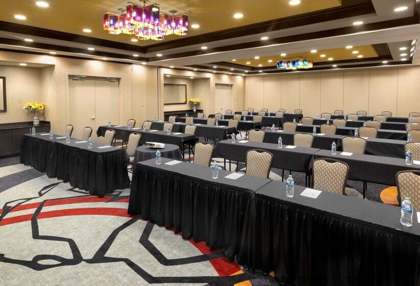 בית מלון כפרי Hilton Garden Inn Fort Worth Alliance Airport