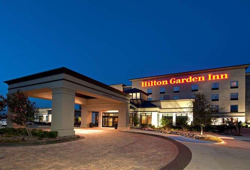 בית מלון כפרי Hilton Garden Inn Fort Worth Alliance Airport