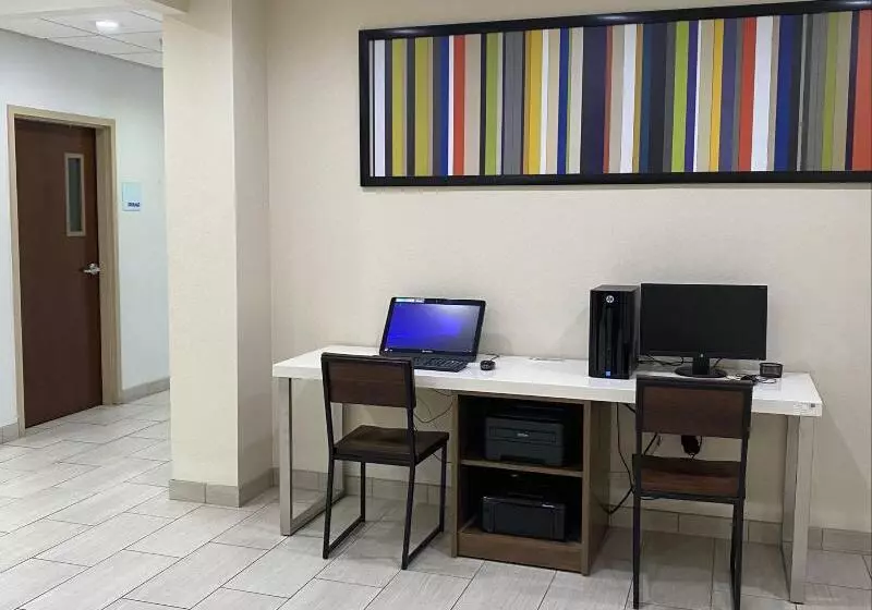 Holiday Inn Express Hotel & Suites Hope Mills Fayetteville Airport, An Ihg