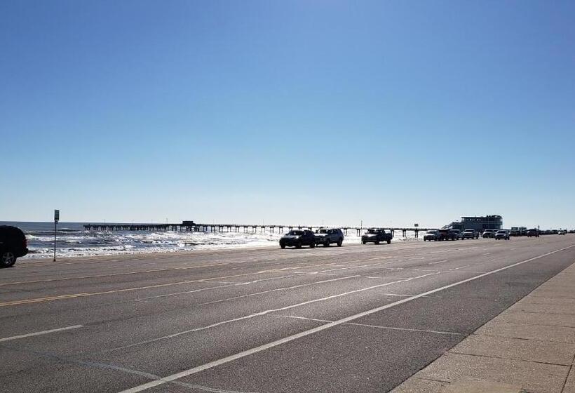 Holiday Inn Express Hotel Galveston West Seawall, An Ihg