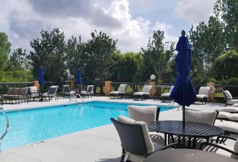 فندق Holiday Inn Express & Suites Wilmington University Center, An Ihg