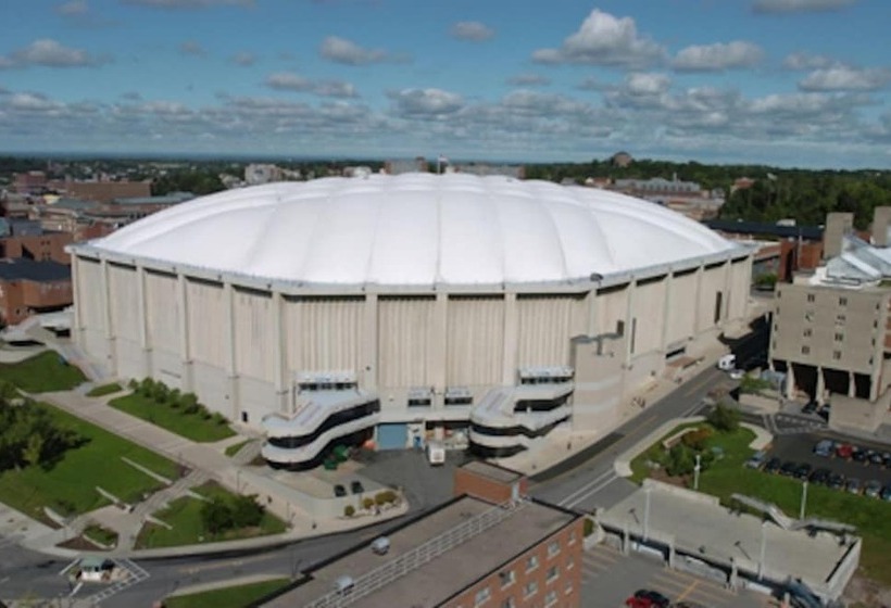 فندق Holiday Inn Express Syracuse Airport, An Ihg